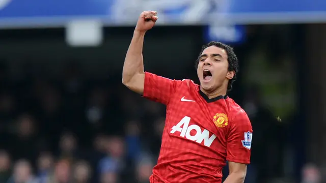 Rafael Da Silva - Rafael menampilkan kualitas dan konsistensi selama berada di tim utama Manchester United. Musim terbaiknya datang sebagai bek kanan pilihan utama ketika Manchester United memenangkan liga pada 2012-2013. (AFP/Olly Greenwood)