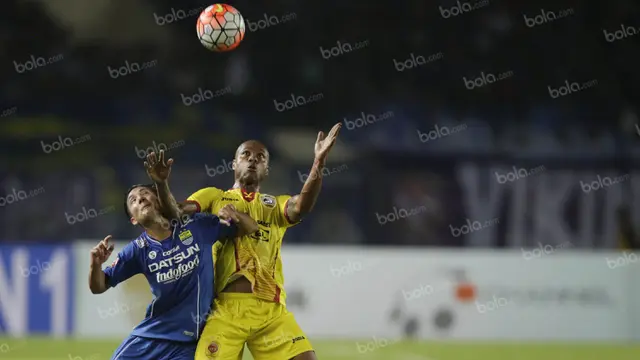 Hilton Moreira saat memperkuat Sriwijaya FC dan bertemu Persib Bandung. (Bola.com/Vitalis Yogi Trisna)