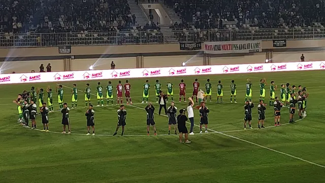 PSS Sleman melaunching tim dan jersey untuk Pegadaian Championship 2025/2026 di Stadion Maguwoharjo, Sleman, Jumat (22/8/2025) malam WIB. (Bola.com/Ana Dewi)