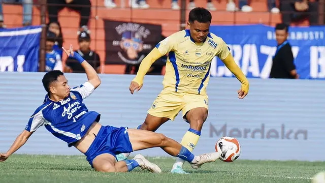 PSIM Yogyakarta melawan Persib Bandung. (Bola.com/Dok.Instagram Persib Bandung).