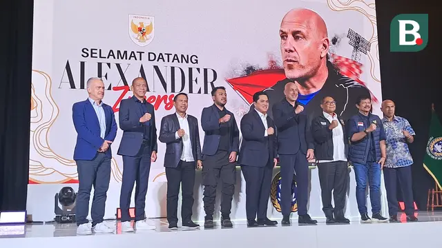 Direktur Teknik PSSI, Alexander Zwiers. (Bola.com/Muhammad Adi Yaksa).