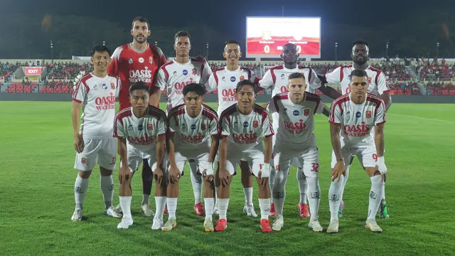 Para pemain Persijap Jepara pada laga uji coba pramusim jelang BRI Super League 2025/2026. (Bola.com/Muhammad Iqbal Ichsan)