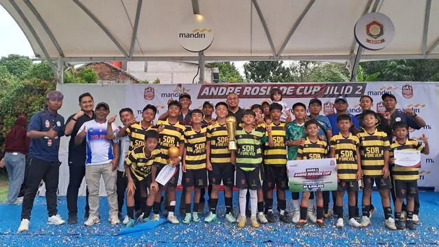 Turnamen usia muda Andre Rosiade jilid II. (Bola.com/Dok.Istimewa).