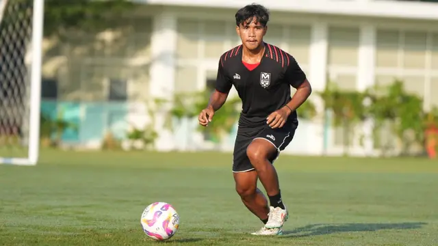 Malut United resmi melepas Riki Togubu ke klub peserta Championship 2025-2026, FC Bekasi City dengan status pinjaman selama 8 bulan. (Malut United)