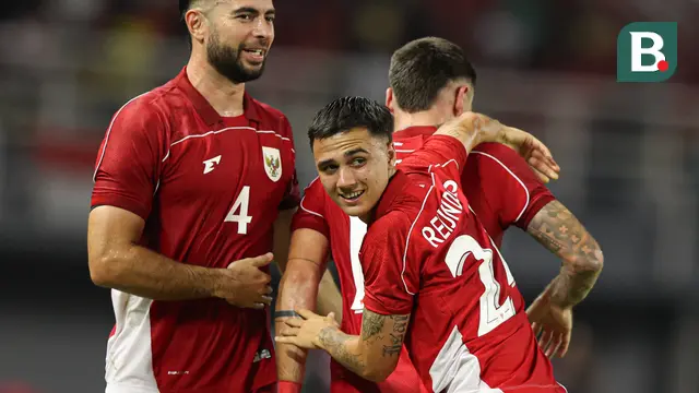 Pemain Timnas Indonesia, Eliano Reijnders merayakan gol timnya dalam laga FIFA Matchday melawan Chinese Taipei di Stadion Gelora Bung Tomo (GBT), Surabaya, Jumat (06/07/2025). (Bola.com/Abdul Aziz)