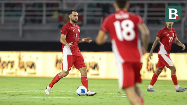 Timnas Indonesia meraih kemenangan 6-0 atas Timnas Chinese Taipei pada laga uji coba di Stadion Gelora Bung Tomo, Surabaya, Jumat (5/9/2025) malam WIB. Satu dari enam gol Tim Garuda disumbangkan Jordi Amat. (Bola.com/Abdul Aziz)