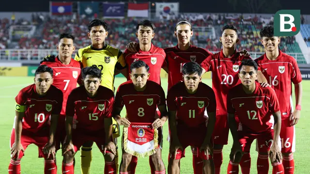 Starting XI pemain Timnas Indonesia U-23 saat laga Gurp J Kualifikasi Piala Asia U-23 2026 melawan Makau di Gelora Delta Sidoarjo, Sabtu (06/09/2025). (Bola.com/Abdul Aziz)