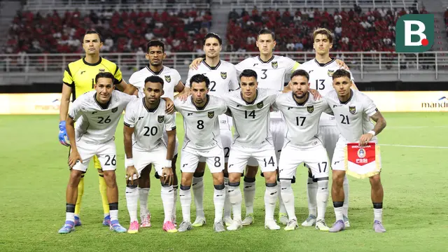 Starting XI Timnas Indonesia saat menghadapi Timnas Lebanon dalam laga FIFA Matchday di Stadion Gelora Bung Tomo, Surabaya, Senin (8/9/2025). (Bola.com/Abdul Aziz).