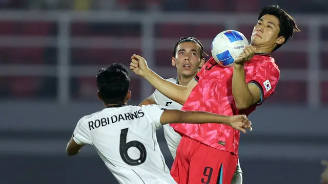 Timnas Indonesia U-23 harus mengakui keunggulan Korea Selatan setelah kalah tipis 0-1. (Bola.com/Abdul Aziz)
