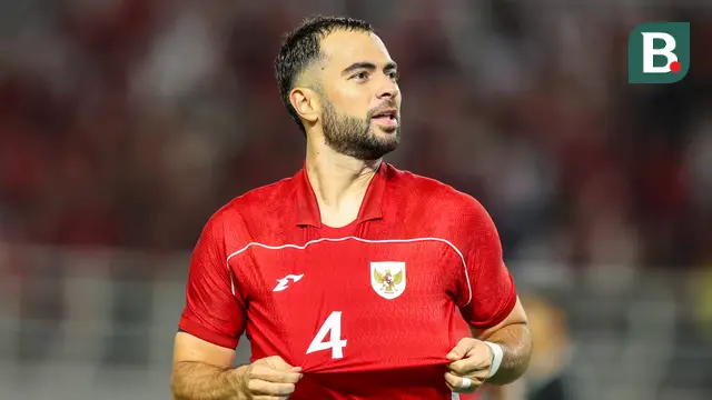Pemain Timnas Indonesia, Jordi Amat melakukan selebrasi setelah mencetak gol ke gawang Chinese Taipei saat laga FIFA Matchday di Stadion Gelora Bung Tomo (GBT), Surabaya, Jumat (05/09/2025). (Bola.com/Abdul Aziz)
