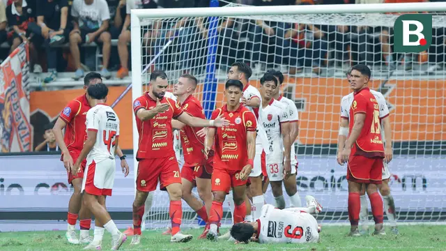 Ketegangan terjadi saat pertandingan antara Persija Jakarta vs Bali United di Jakarta International Stadium (JIS) pada pekan 5 BRI Super League 2025/2026 Minggu (14/9/2025) malam WIB. (Bola.com/M. Iqbal Ichsan)