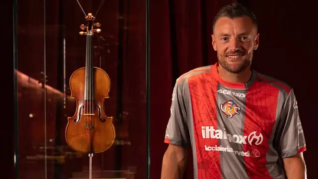 Jamie Vardy resmi bergabung dengan Cremonese di musim 2025/2026 (Instagram @uscremonese)