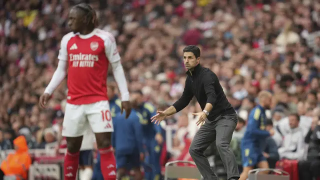 Pelatih Arsenal, Mikel Arteta, bereaksi dalam laga Premier League antara Arsenal dan Nottingham Forest di London, Sabtu, 13 September 2025. (AP Photo/Kin Cheung)