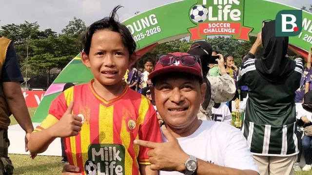 Naquita Syahmina Guntara, putri dari legenda Persib Bandung, Yudi Guntara, berhasil mencuri perhatian publik dengan catatan luar biasa yakni 52 gol dalam satu ajang MilkLife Soccer Challenge Seri 1 Bandung 2025/2026 untuk KU-10.