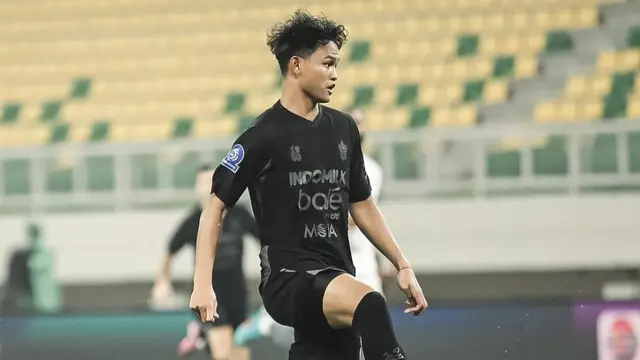 Aksi Hokky Caraka dalam laga Persita Tangerang vs PSM Makassar di BRI Super League 2025/2026, Kamis (11/9/2025). (Persita Official)