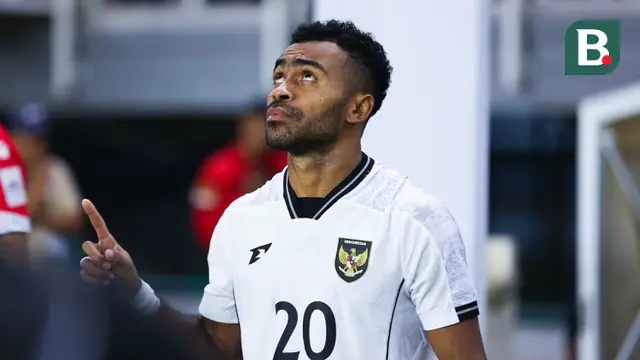 Pemain Timnas Indonesia, Yakob Sayuri, saat melawan Timnas Lebanon dalam laga FIFA Matchday 2025 di Stadion Gelora Bung Tomo, Surabaya, Senin (8/9/2025). (Bola.com/Abdul Aziz)