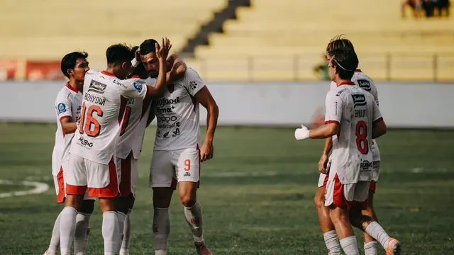 Bali United menang atas Semen Padang dalam pekan ketujuh BRI Super League 2025/2026 di Stadion H. Agus Salim, Padang, Jumat (26/9/2025). (Bola.com/Alit Binawan)