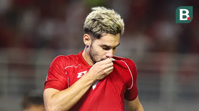 Bek kanan Timnas Indonesia, Sandy Walsh, beraksi dalam pertandingan FIFA Matchday melawan Chinese Taipei di Stadion Gelora Bung Tomo, Surabaya, Jumat (5/9/2025).