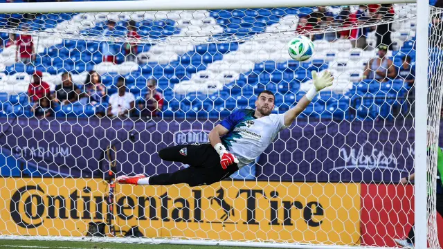Maarten Paes kembali setelah mengalami cedera, FC Dallas. (Dok. X @FCDallas)