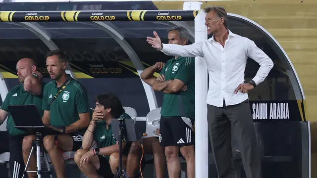 Pelatih Arab Saudi Herve Renard saat mendampingi tim di Piala Emas. (Jeremy Chen / GETTY IMAGES NORTH AMERICA / Getty Images via AFP)