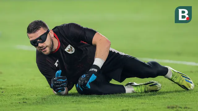 Kiper Timnas Indonesia, Maarten Paes. (Bola.com/Bagaskara Lazuardi)