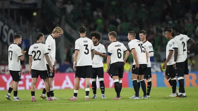 Skuad Jerman bersiap menghadapi Irlandia Utara di laga kedua Grup A Kualifikasi Piala Dunia 2026 zona Eropa di RheinEnergieStadion, Senin (08/09/2025). (AP Photo/Martin Meissner)