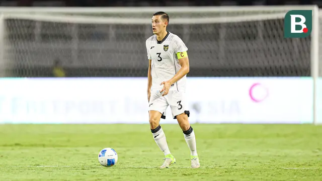 Bek dan Kapten Timnas Indonesia, Jay Idzes. (Bola.com/Abdul Aziz)