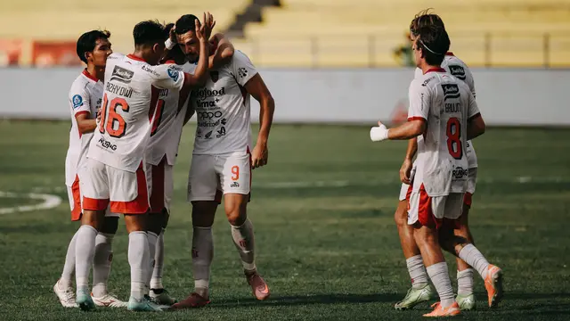 Bali United menang atas Semen Padang dalam pekan ketujuh BRI Super League 2025/2026 di Stadion H. Agus Salim, Padang, Jumat (26/9/2025). (Bola.com/Alit Binawan)