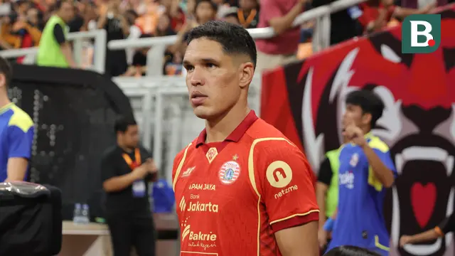 Van Basty Sousa ketika bertanding dalam pertandingan persahabatan pramusim antara Persija Jakarta melawan Arema FC yang berlangsung di Jakarta International Stadium (JIS), Jakarta (26/07/2025) malam WIB. (Bola.com/Abdul Aziz)