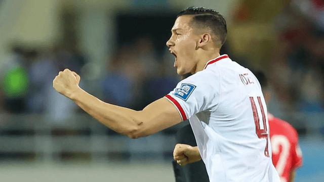 Pemain Timnas Indonesia, Jay Idzes, melakukan selebrasi setelah mencetak gol ke gawang Timnas Vietnam pada laga Grup F Kualifikasi Piala Dunia 2026 di My Dinh Stadium, Vietnam, Selasa (26/03/2024). (Dok.PSSI)