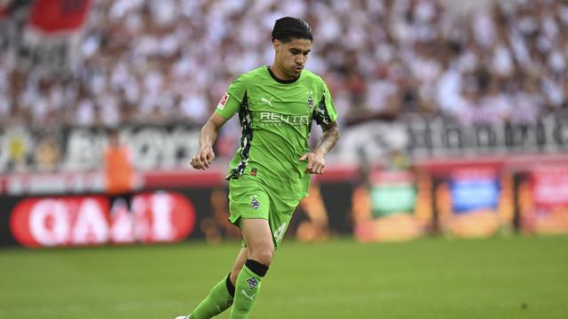 Bek Borussia Monchengladbach, Kevin Diks. (THOMAS KIENZLE / AFP)