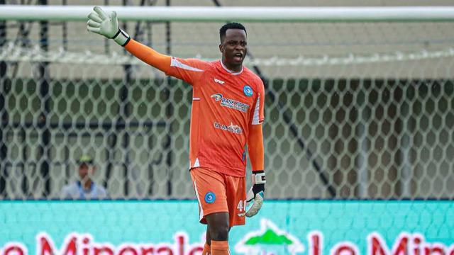 Kiper PSBS Biak di BRI Super League 2025/2026, Kadu (Dok. PSBS Biak)