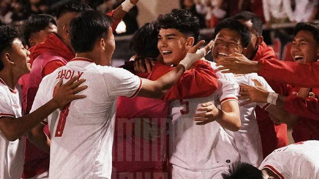 Timnas Indonesia U-17 merayakan gol Matthew Baker ke gawang Timnas Kuwait U-17, Rabu (23/10/2024) (c) Dok. PSSI