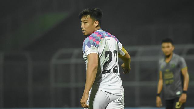 Manajer sekaligus kapten tim Liga 2, Rans Cilegon FC, Hamka Hamzah. (Bola.com/Iwan Setiawan)