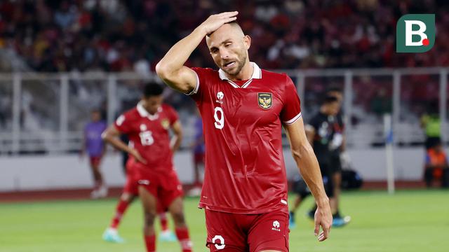Ilija Spasojevic. Striker naturalisasi kelahiran Montenegro berusia 35 tahun yang sejak 13 Desember 2017 memperkuat Bali United ini menjadi pemain dengan nilai pasar tertinggi ketiga bersama dua pemain lainnya di kubu Timnas Indonesia pada ajang Piala AFF 2022. Saat ini ia berbanderol 325 ribu euro atau setara Rp5,4 miliar. Bersama Timnas Indonesia, ia telah mengoleksi 4 caps dengan torehan 4 gol dan 1 assist sejak melakukan debut pada 25 November 2017. (Bola.com/M Iqbal Ichsan)