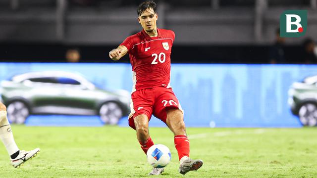 Bek kiri Timnas Indonesia, Shayne Pattynama, beraksi dalam duel melawan Chinese Taipei pada FIFA Matchday di Stadion Gelora Bung Tomo, Surabaya, Jumat (5/9/2025). (Bola.com/Abdul Aziz)