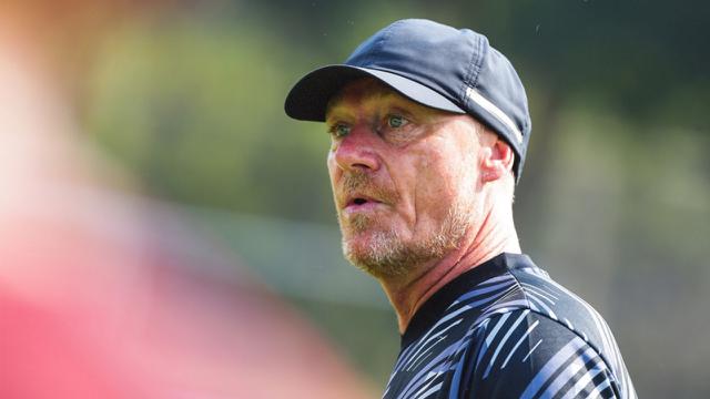 Peter de Roo, pelatih Persis Solo di BRI Super League 2025/26. (Dok. Ileague.id)