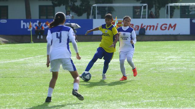 Hydroplus Soccer League 2025 (Liga Putri) yang saat ini digelar di empat kota, termasuk Bandung, menjadi ajang penting bagi pembinaan dan pengembangan pemain muda sepak bola putri di Indonesia. (dok. Djarum Foundation)