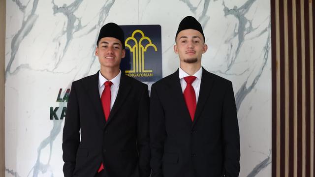 Ketua Umum PSSI Erick Thohir mengucapkan selamat atas rampungnya proses naturalisasi Rafael William Struick dan Ivar Jenner.  Erick mengatakan Jenner yang saat ini membela FC Utrecht II dan Struick di ADO Denhaag, Belanda, memiliki komitmen penuh untuk membela Indonesia. (Foto:Dok PSSI)