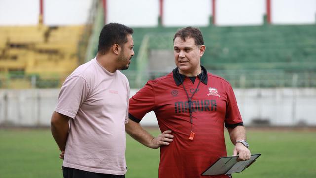 Pelatih Madura United, Carlos Eduardo Parreira. (Dok Madura United)