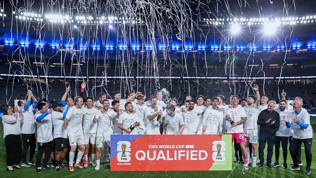 Adapun dari wakil Oseania yang akan tampil di Piala Dunia 2026 adalah Selandia Baru. Tim berjulukan All Whites memastikan lolos setelah mengalahkan Kaledonia Baru di babak final kualifikasi. (AFP/David Rowland)
