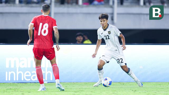 Bermain di sektor sayap kiri, pemain berusia 19 tahun itu menunjukkan kecepatan dan kreativitasnya dengan beberapa kali membahayakan lini pertahanan Lebanon. (Bola.com/Abdul Aziz)