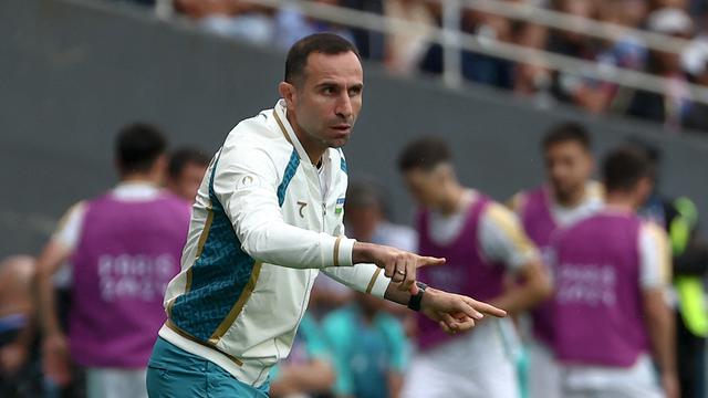 Timur Kapadze saat latih Uzbekistan di ajang Olimpiade 2026 Paris. (ROMAIN PERROCHEAU / AFP)