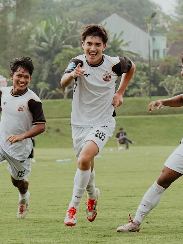 Striker Persija Jakarta U-18, Theo Leeming. (Bola.com/Dok.Instagram Persija EPA).