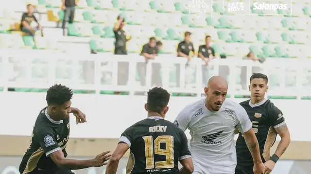 Dewa United melawan PSM Makassar. (Bola.com/Dok.Instagram PSM Makassar).