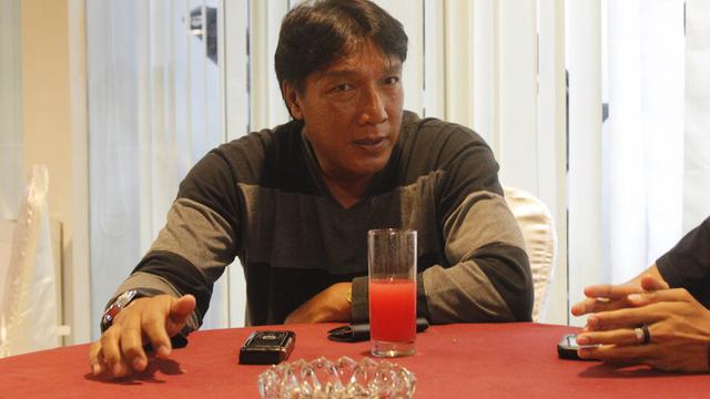 Legenda Persib Bandung dan Timnas Indonesia, Robby Darwis. (Bola.com/Erwin Snaz)