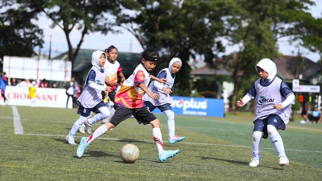 MilkLife Soccer Challenge (MLSC) Jakarta Seri 1 2025/2026 digelar di Kingkong Soccer Arena dan Stadion Atang Sutresna Kopassus, Cijantung, Jakarta Timur, 18-3 Novembe 2025. Jakarta menjadi kota terakhir dari rangkaian 10 kota penyelenggaraan MLSC pada periode pertama musim ini. (Bola.com/Bakti Olahraga Djarum Foundation)