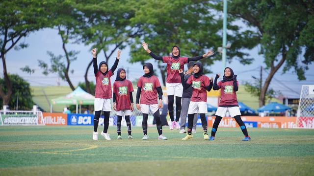 MilkLife Soccer Challenge (MLSC) Jakarta Seri 1 2025/2026 digelar di Kingkong Soccer Arena dan Stadion Atang Sutresna Kopassus, Cijantung, Jakarta Timur, 18-3 Novembe 2025. Jakarta menjadi kota terakhir dari rangkaian 10 kota penyelenggaraan MLSC pada periode pertama musim ini. (Bola.com/Bakti Olahraga Djarum Foundation)