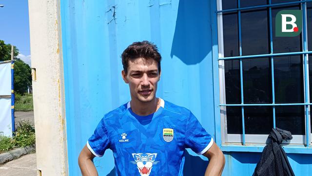 Bek anyar Persib Bandung, Federico Barba. (Muhammad Faqih/Bola.com)