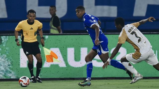 Persib Bandung meraih kemenangan 1-0 atas Dewa United pada laga pekan ke-13 BRI Super League 2025/2026 di Stadion Gelora Bandung Lautan Api, Bandung, Jumat (21/11/2025) malam WIB. (dok. Persib Bandung)